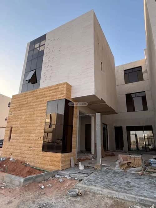 5 bedroom villa in Al Mahdiyyah 2