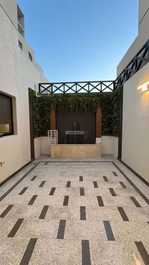 5 bedroom villa in Al Mahdiyyah 2