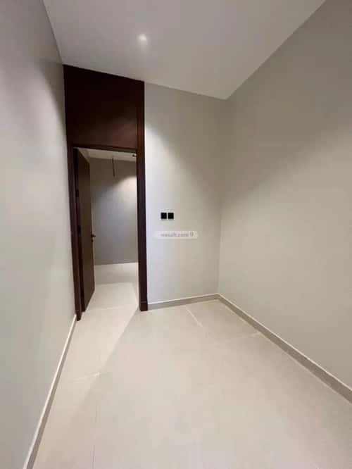 5 bedroom villa in Al Mahdiyyah 8