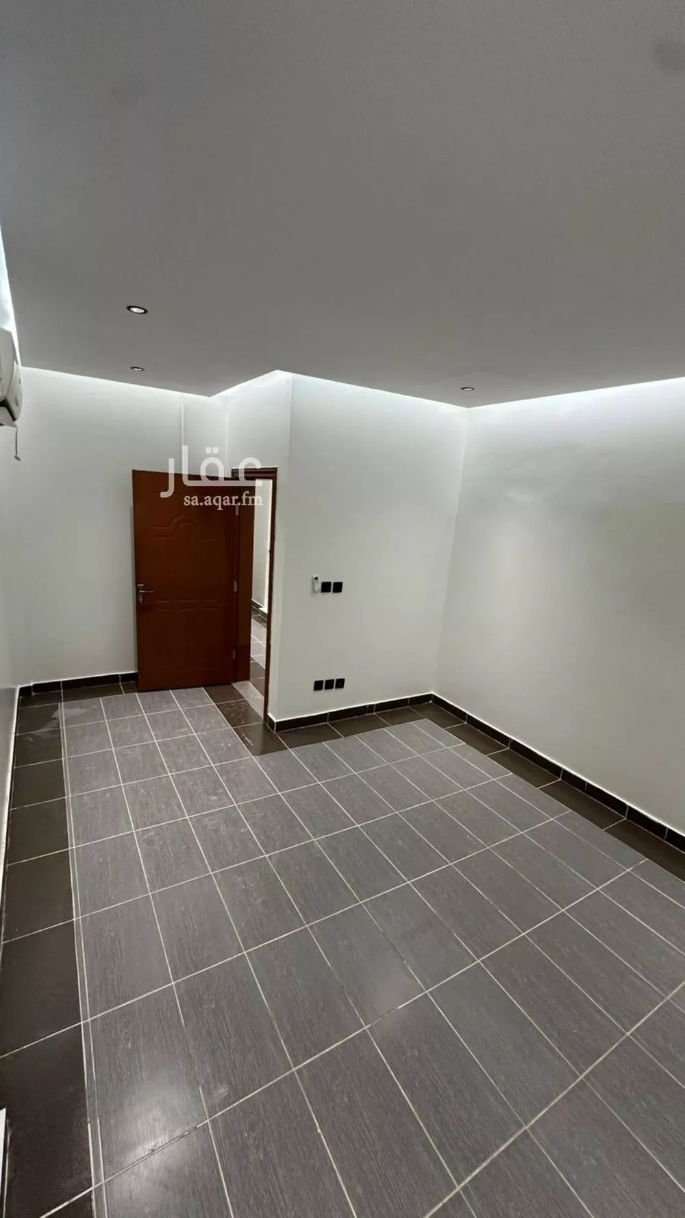 5 bedroom floor in Al Yasmin 7