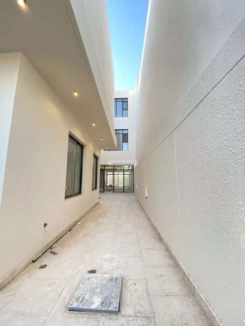 6 bedroom villa in Al Mahdiyyah 14