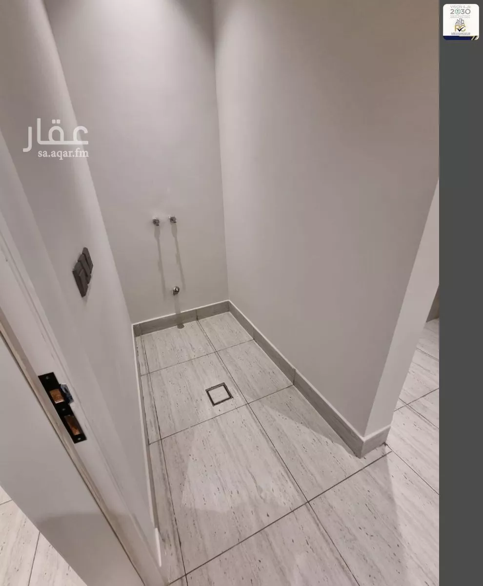3 bedroom apartment in Al Malqa 8
