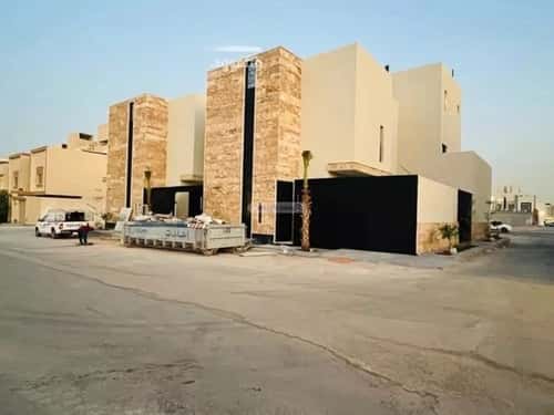 5 bedroom villa in Al Mahdiyyah 4