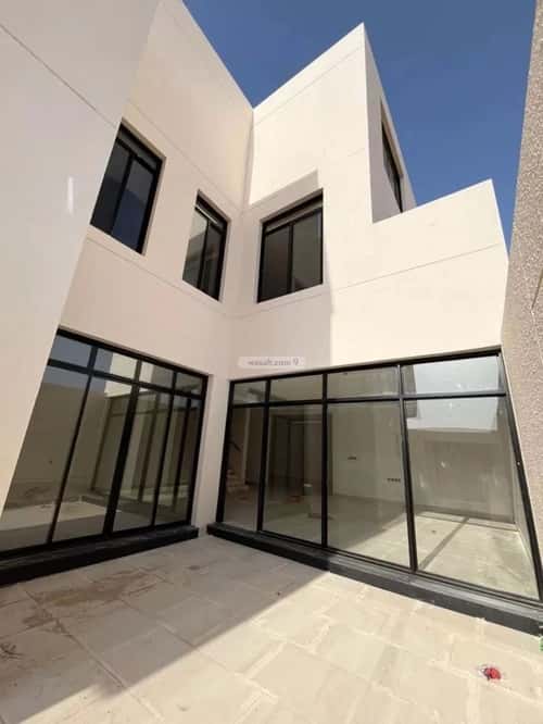 6 bedroom villa in Al Mahdiyyah 4