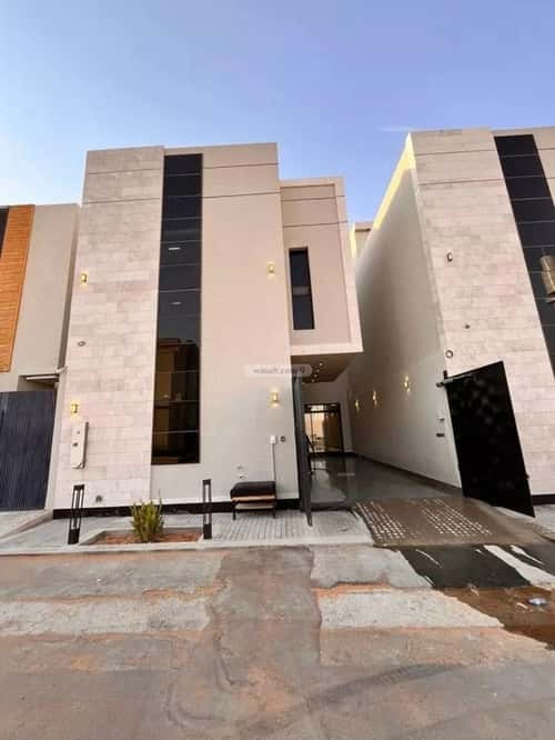 5 bedroom villa in Al Mahdiyyah 3