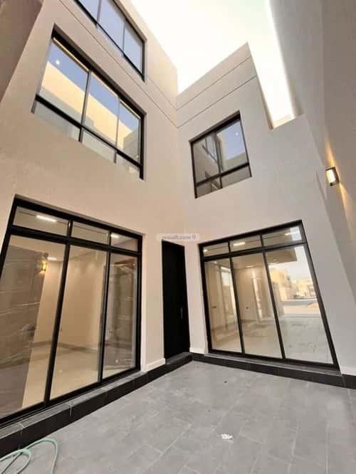 5 bedroom villa in Al Mahdiyyah 5