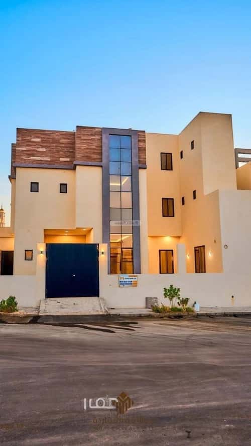 6 bedroom villa in Al Mahdiyyah 2