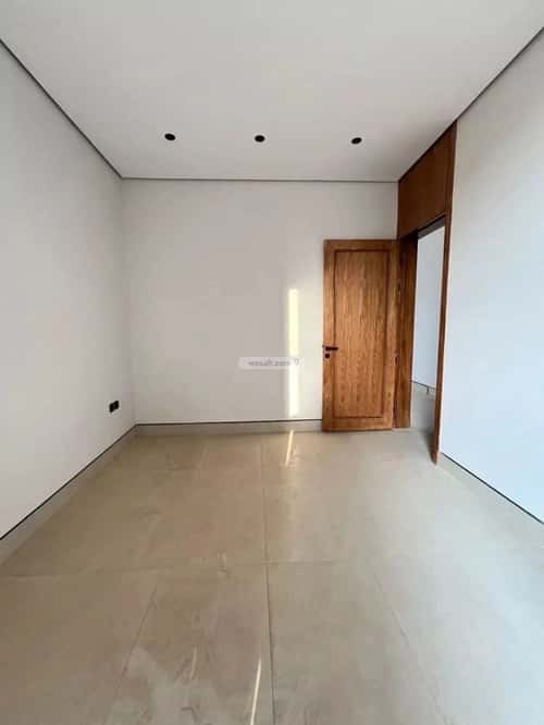 5 bedroom villa in Al Mahdiyyah 4