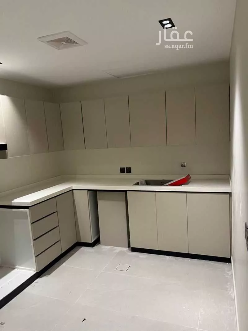 3 bedroom floor in Al Farouq 16