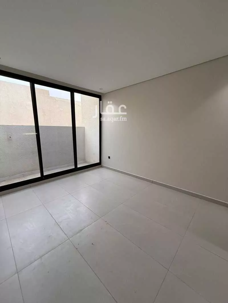 3 bedroom floor in Al Farouq 8