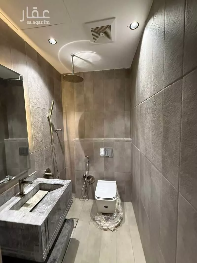 3 bedroom floor in Al Farouq 10