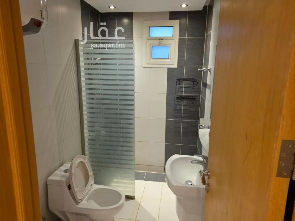 3 bedroom apartment in Al Wadi 8