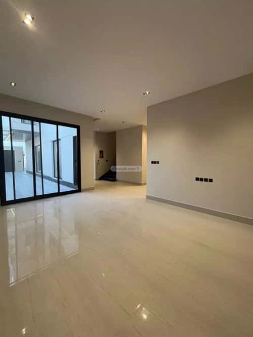 6 bedroom villa in Al Mahdiyyah 4