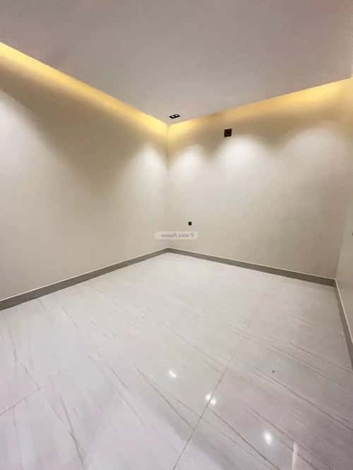 6 bedroom villa in Al Mahdiyyah 3