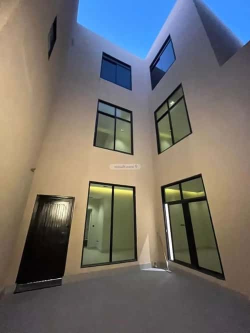 6 bedroom villa in Al Mahdiyyah 4