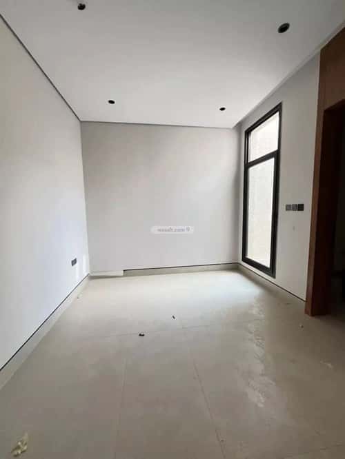 5 bedroom villa in Al Mahdiyyah 3