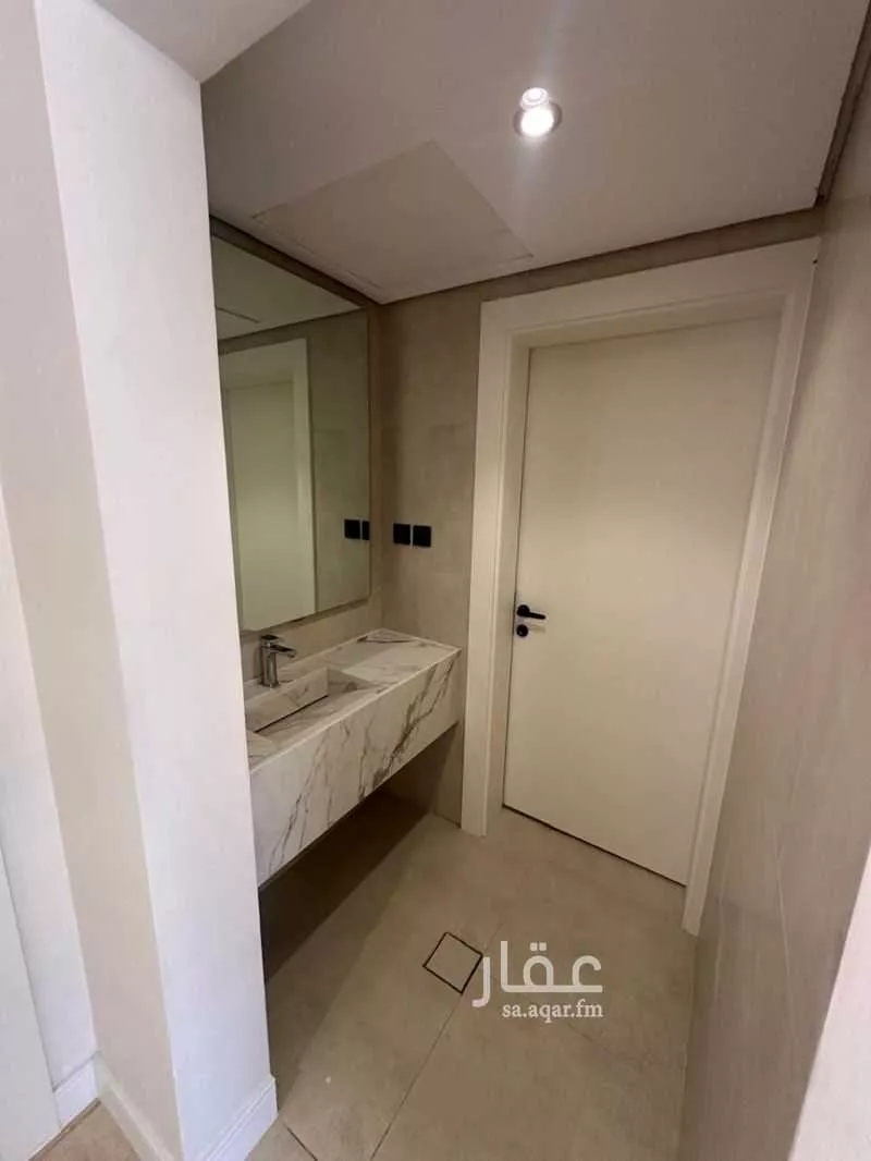 5 bedroom villa in Al Olaya, Riyadh 13