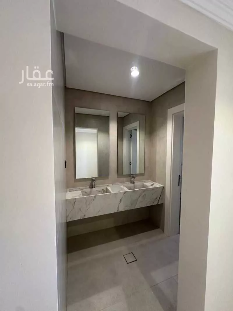 5 bedroom villa in Al Olaya, Riyadh 4