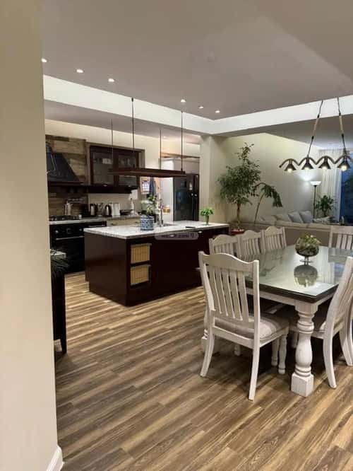 7 bedroom villa in Al Yarmouk 9