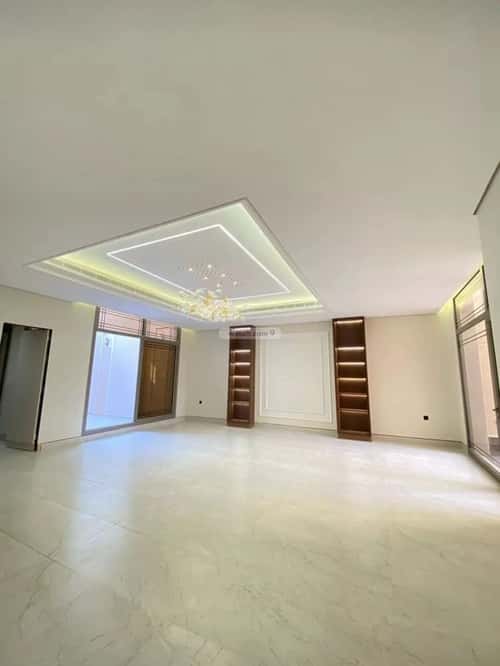 6 bedroom villa in Al Mahdiyyah 3