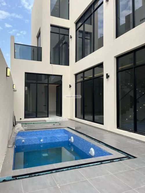 6 bedroom villa in Al Mahdiyyah 2