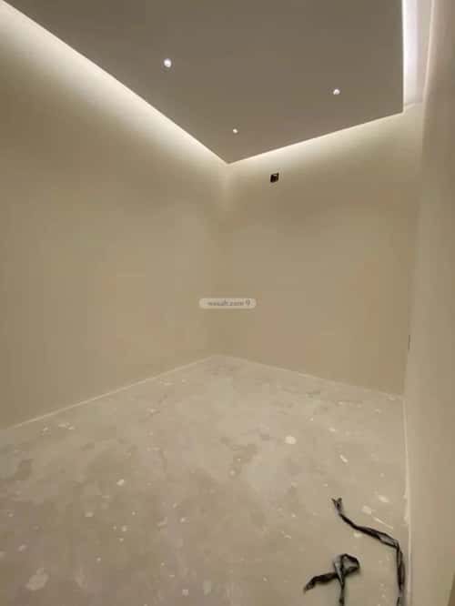 4 bedroom villa in Al Mahdiyyah 3