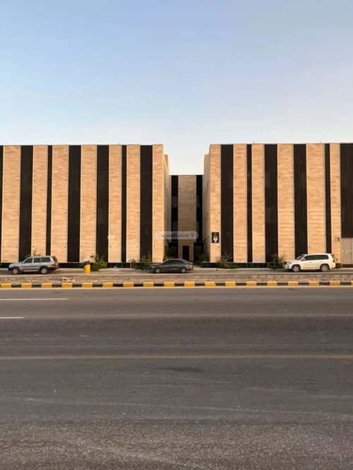 4 bedroom apartment in Al Mahdiyyah 5