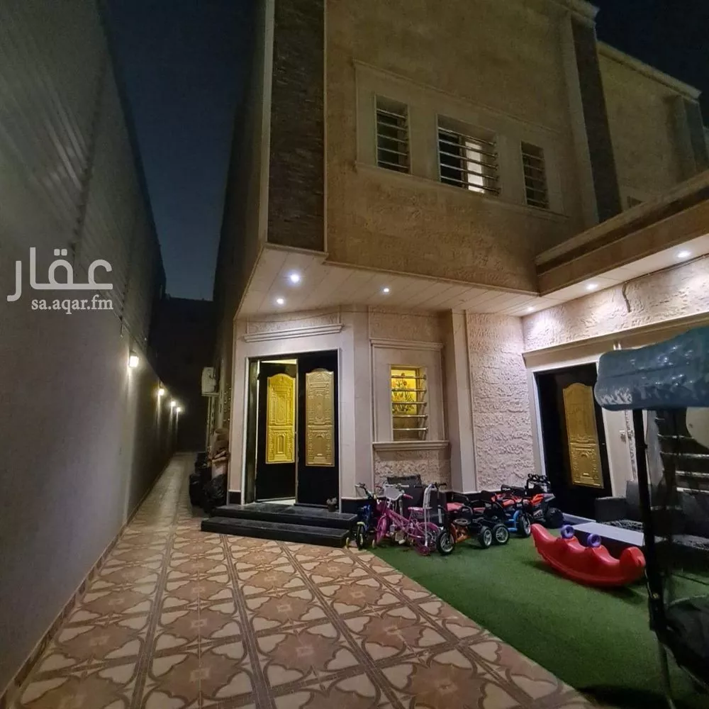 فيلا 10 غرف في المونسية 2