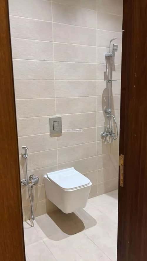 4 bedroom villa in Al Mahdiyyah 3