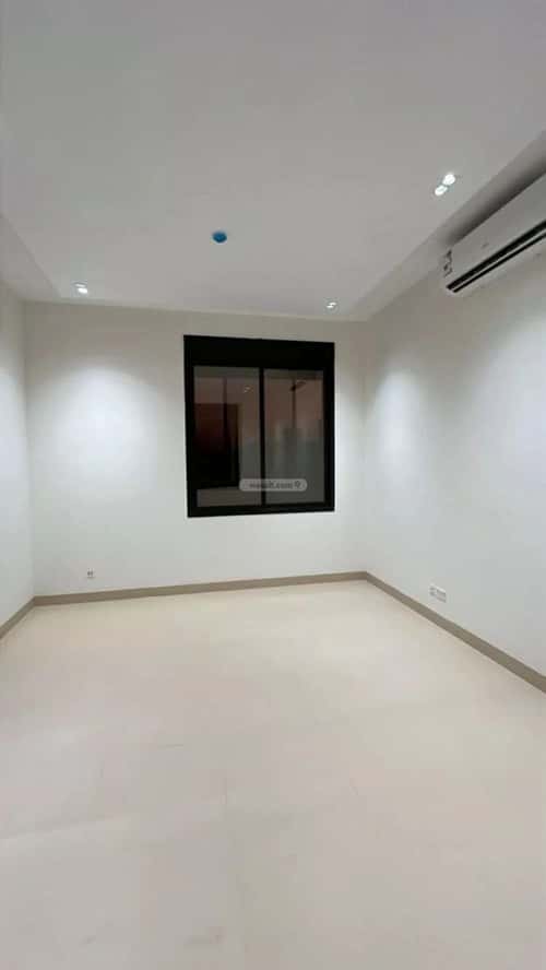 4 bedroom villa in Al Mahdiyyah 4