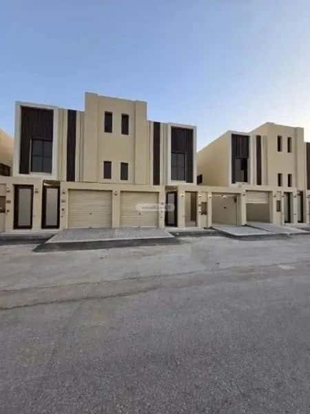 5 bedroom villa in Okaz 1