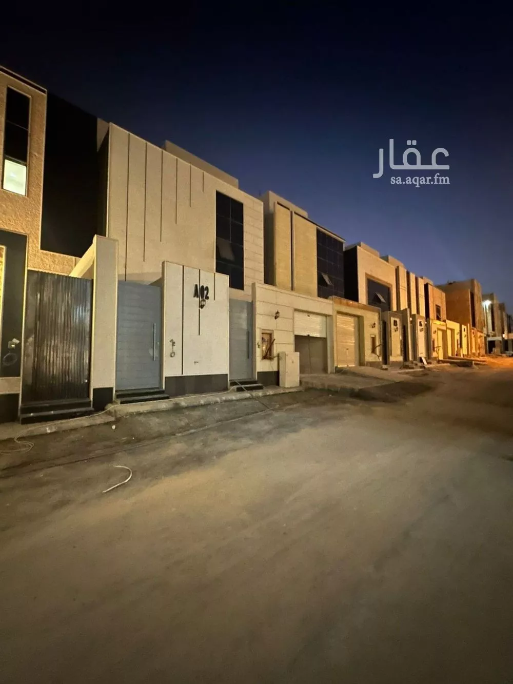 فيلا 8 غرف في الشرق 2