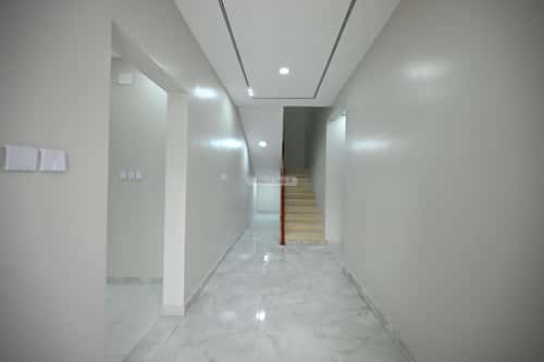4 bedroom floor in Al Janadriyah 5