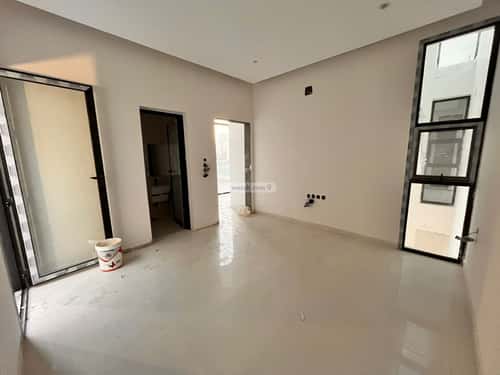 4 bedroom villa in Al Mahdiyyah 4