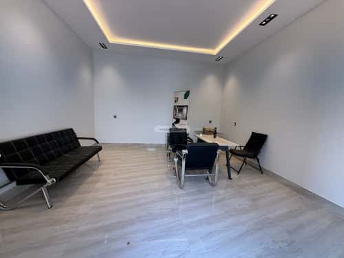 5 bedroom villa in Al Rimal 9