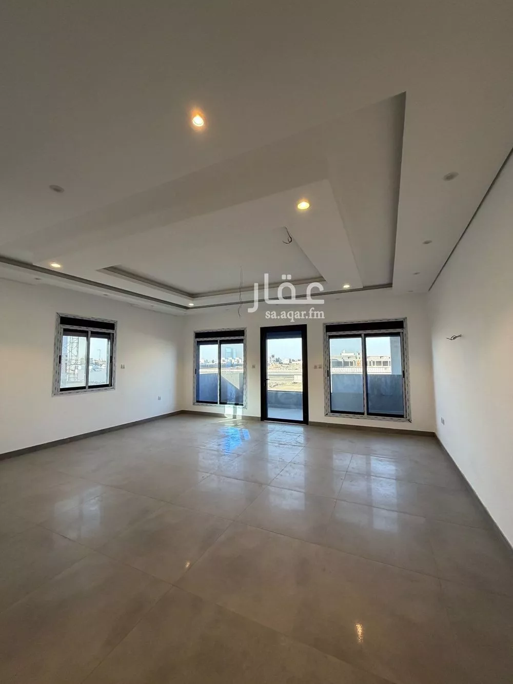 5 bedroom villa in Az Zomorod 11