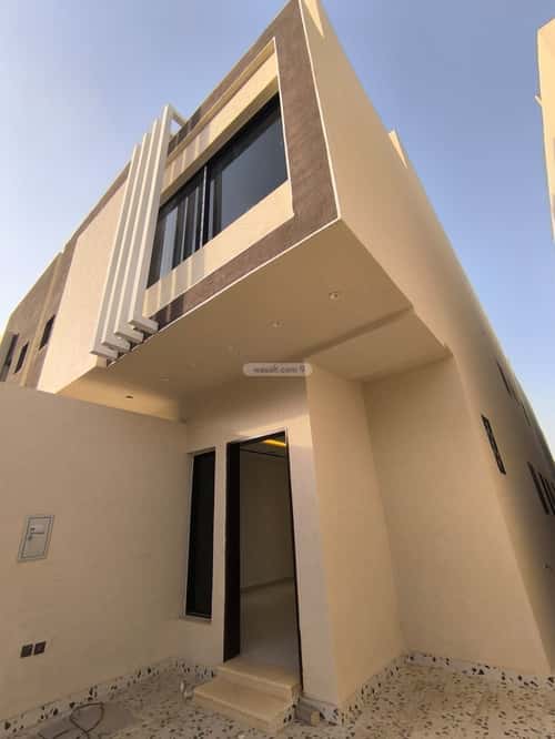 5 bedroom apartment in Badr 4
