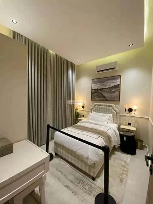 3 bedroom floor in Badr 5