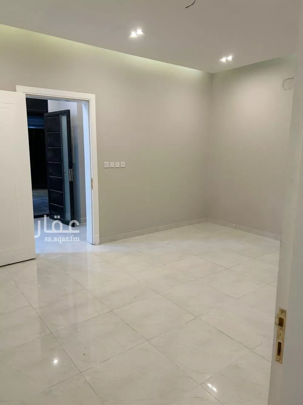 5 bedroom villa in Al Amwaj, Eastern Province 4