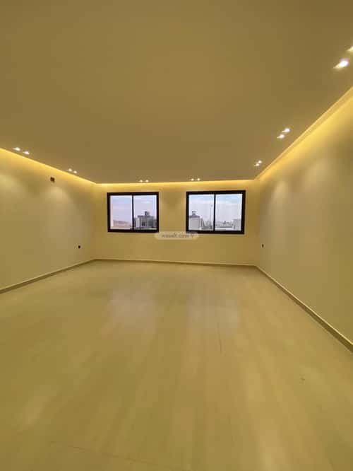 5 bedroom floor in Al Janadriyah 3