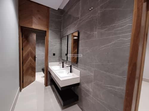 5 bedroom floor in Tuwaiq 4