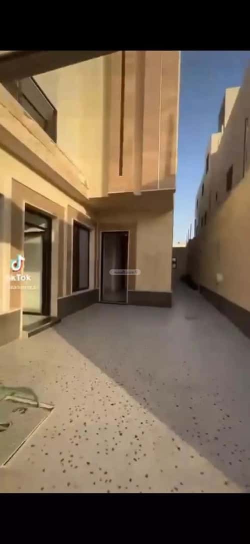6 bedroom villa in Al Mahdiyyah 4