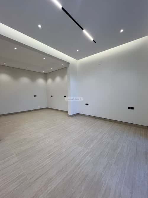 5 bedroom villa in Al Mahdiyyah 5