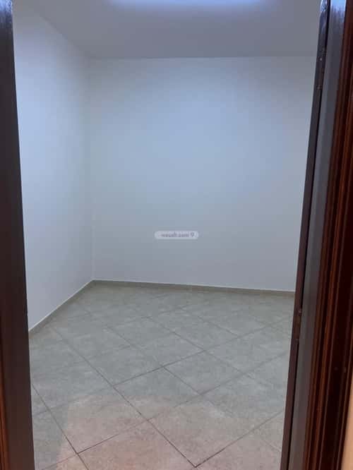 4 bedroom villa in Al Rabwa, Riyadh 8