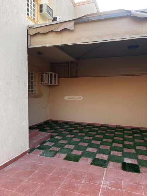 4 bedroom villa in Al Rabwa, Riyadh 15
