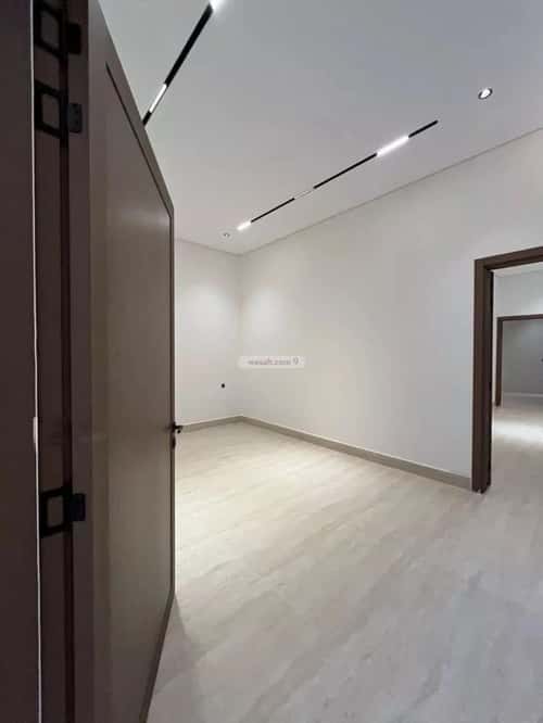 5 bedroom villa in Al Mahdiyyah 4