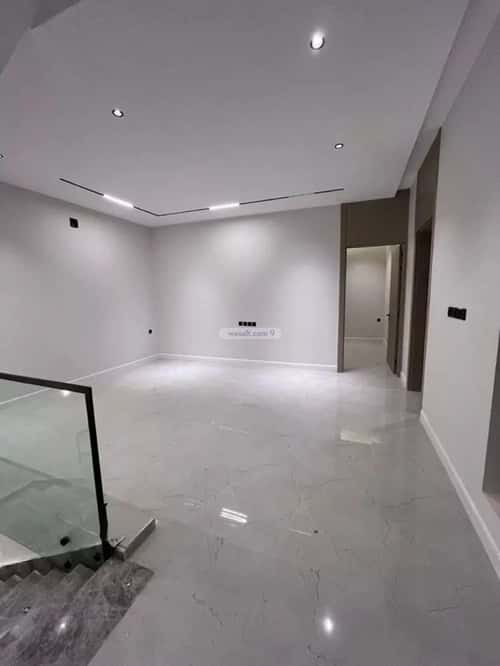 5 bedroom villa in Al Mahdiyyah 8