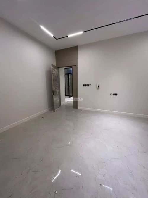 5 bedroom villa in Al Mahdiyyah 4