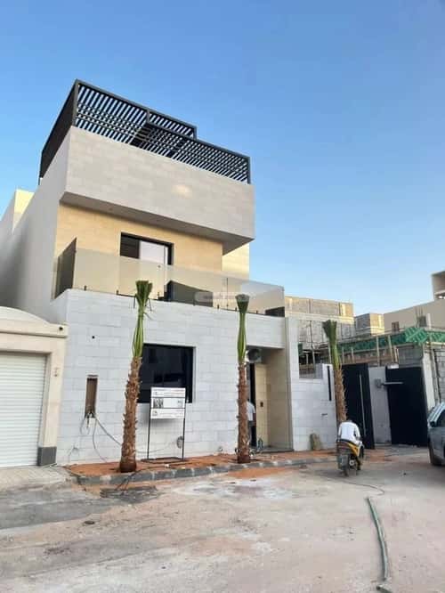 6 bedroom villa in Al Mahdiyyah 3