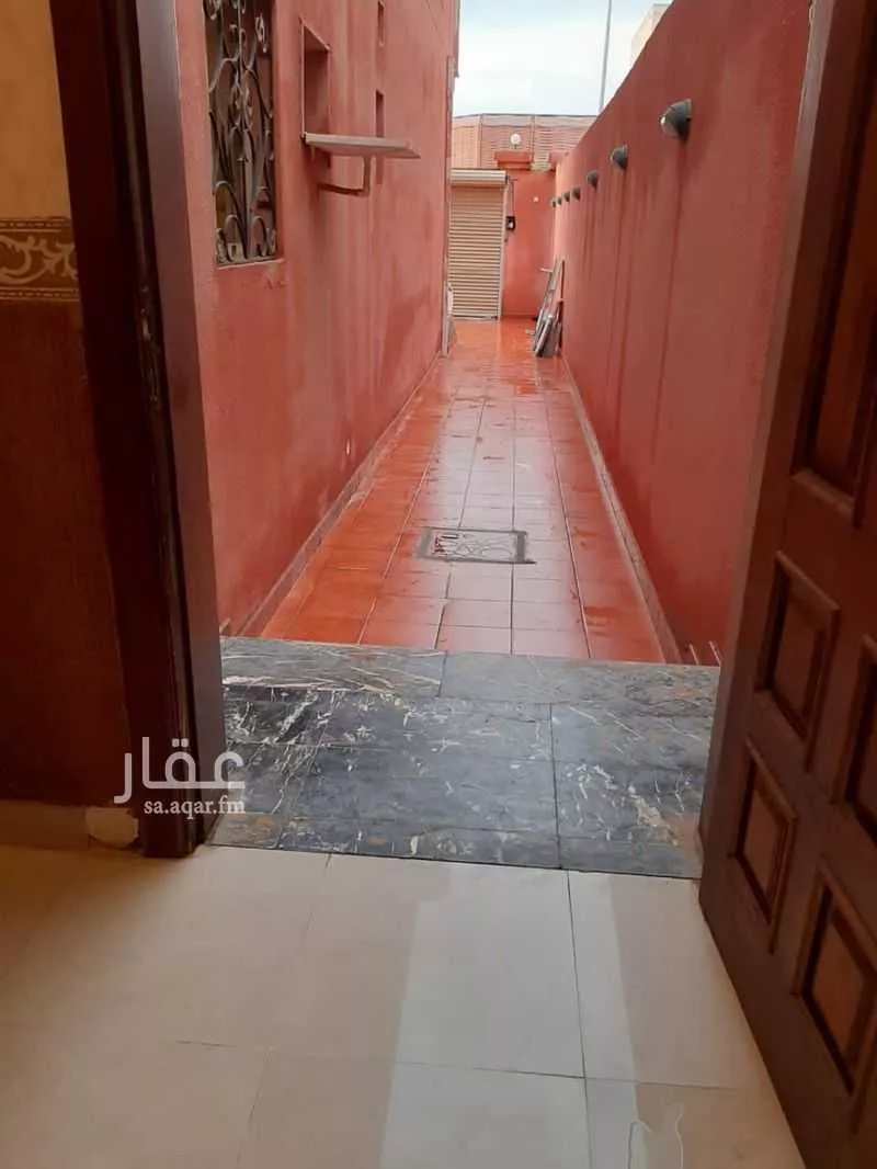 فيلا 7 غرف في طيبة 9